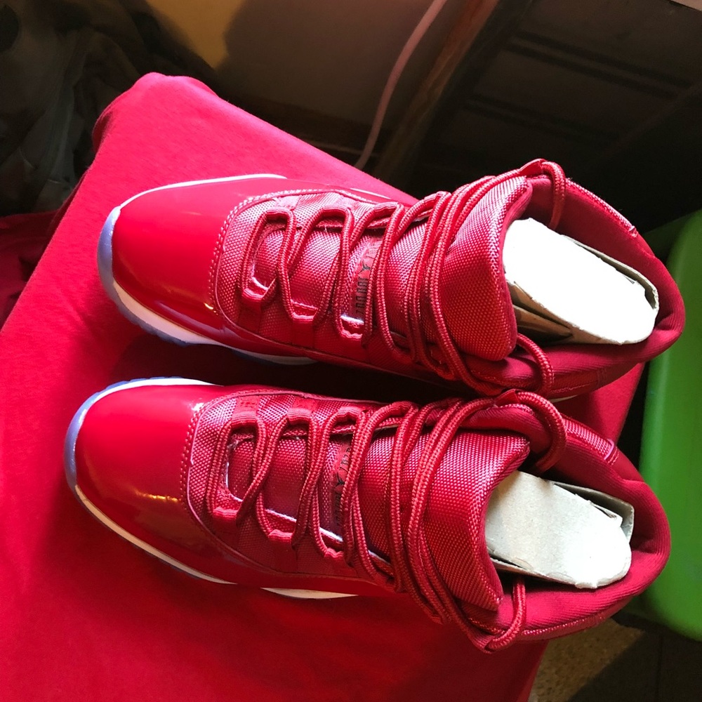Jordan Retro 11s